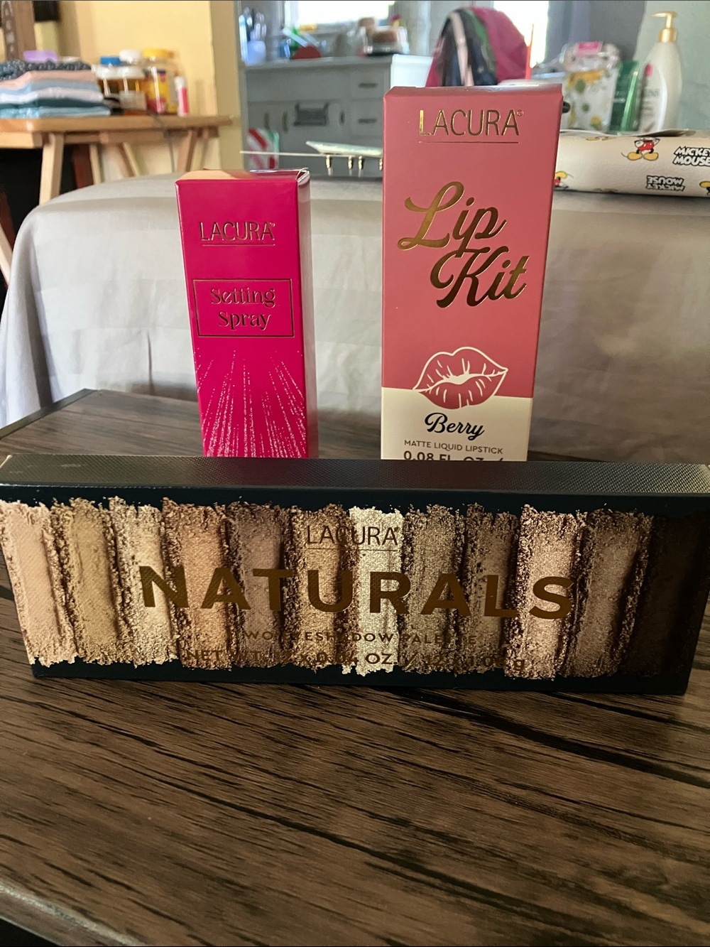 L.A. Colors Naturals Eyeshadow Palette - Brown, Cream & Gold Shades